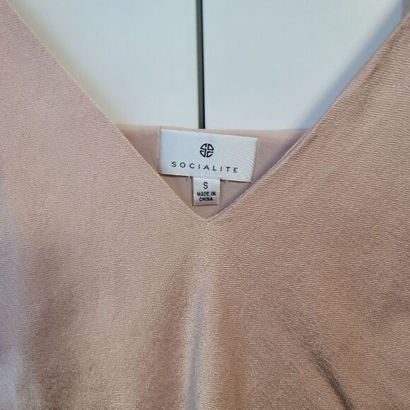Socialite satin camisole top, small - Picture 8 of 11